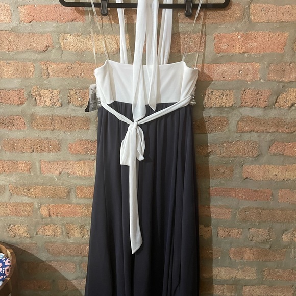 Tie halter top formal dress - Picture 4 of 4